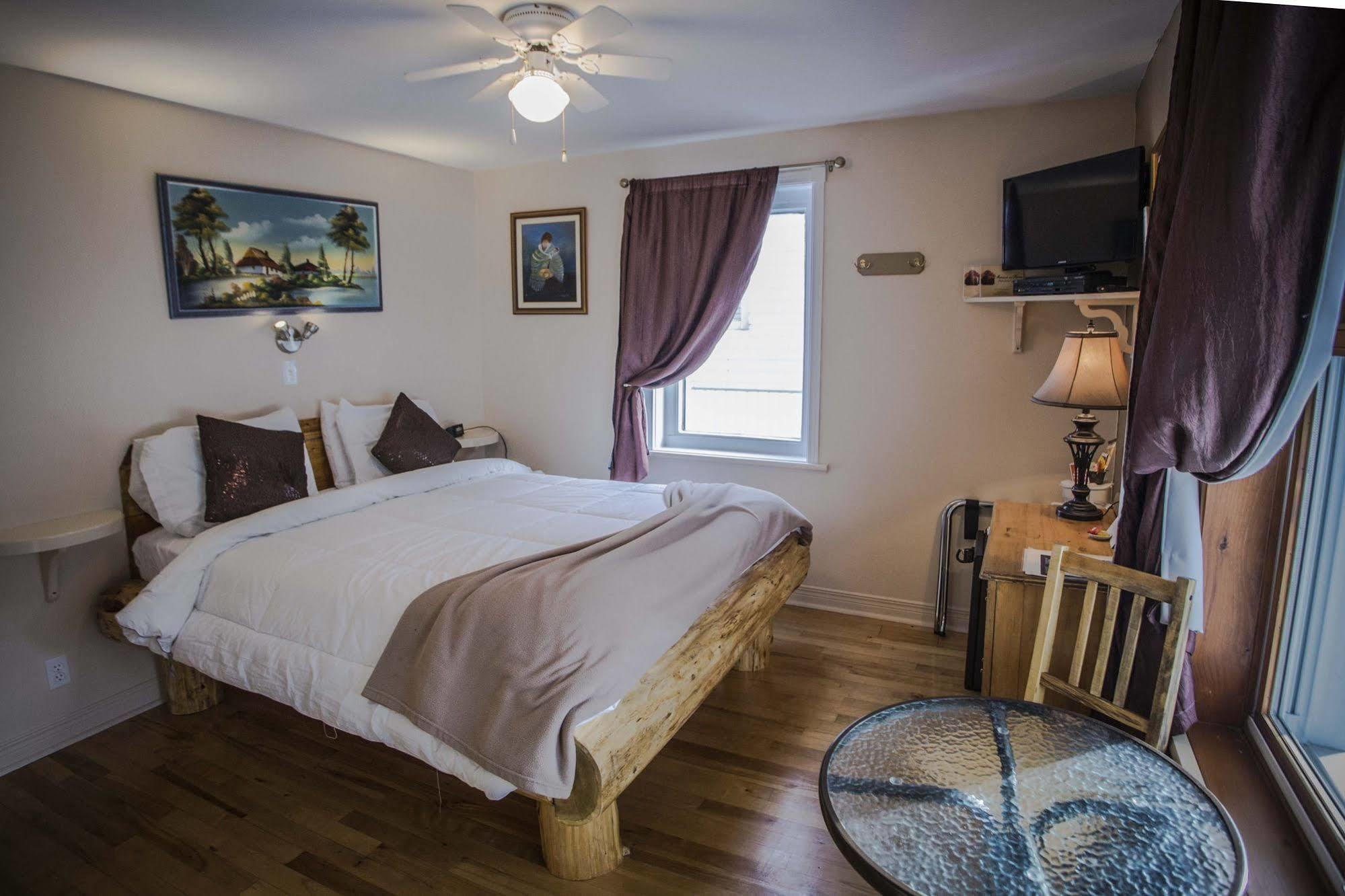 Les Pinsons Des Rives Bed & Breakfast ลามัลแบ ภายนอก รูปภาพ